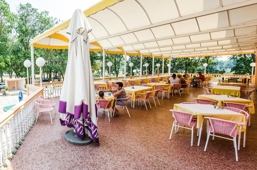 Htp Velika Plaza Ulcinj Hotel Cameră foto