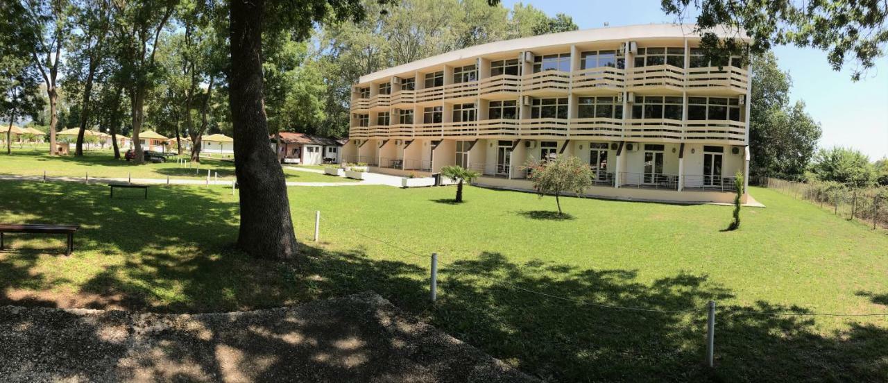 Htp Velika Plaza Ulcinj Hotel Exterior foto